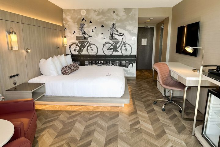 Room 58 of 79