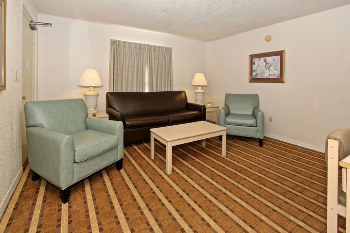 Super 8 by Wyndham Kissimmee