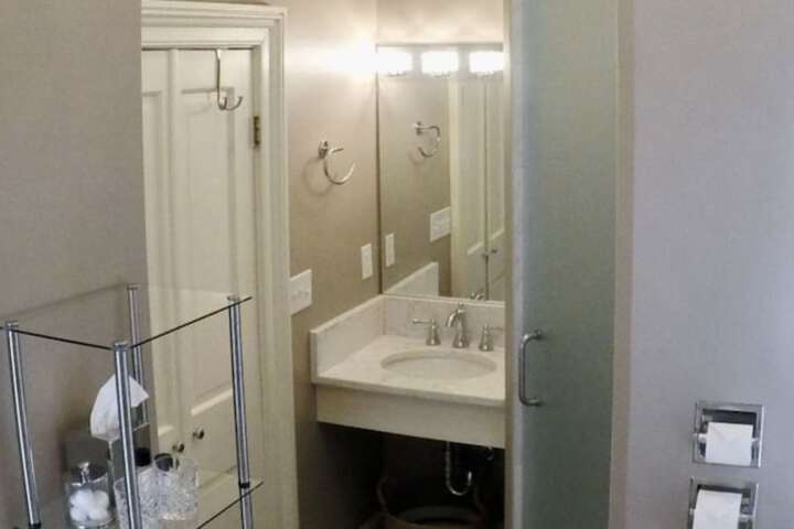 Room 15 of 31