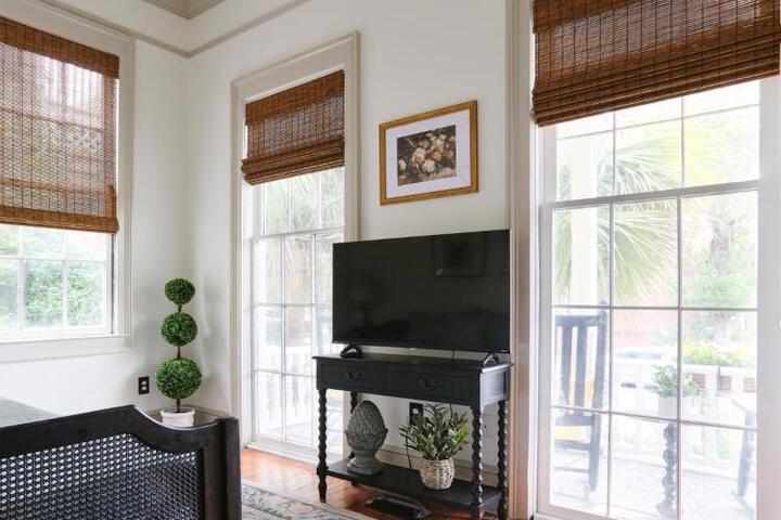 111 Waldburg street Beautifully Renovated Historic 5 bedroom 5 bath