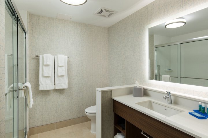 Room 12 of 21