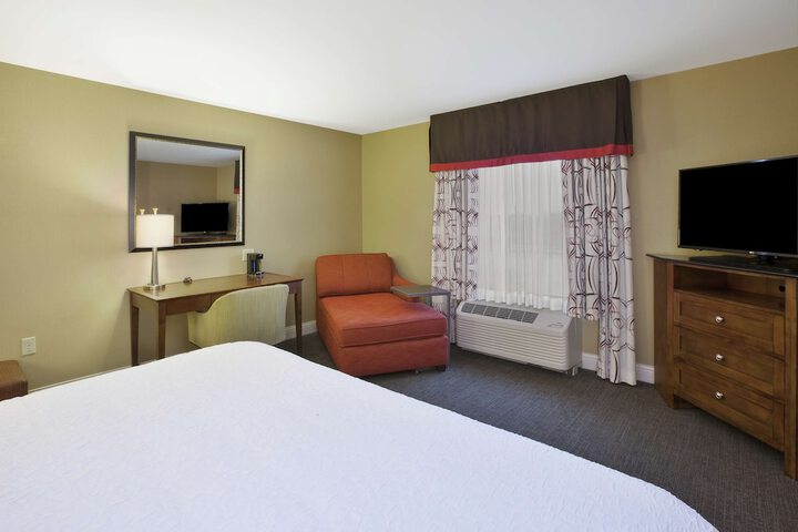 Room 15 of 25