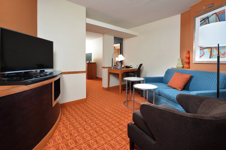 Room 13 of 23