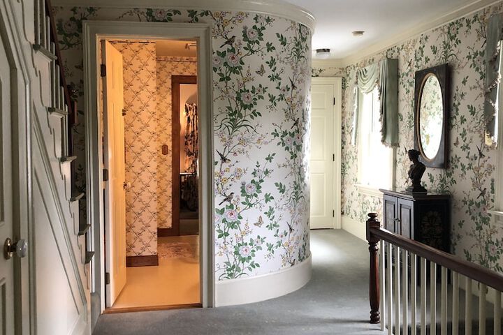 Aiken Manor B & B