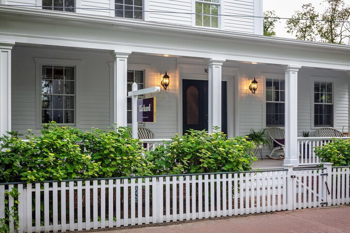 The Richard The Edgartown Collection