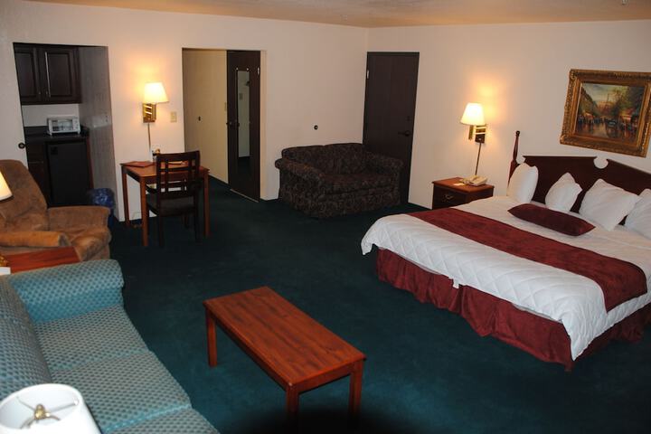 Room 13 of 23