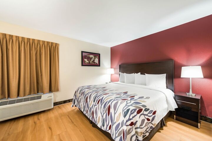 Room 26 of 46