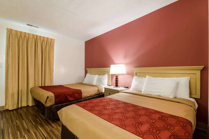 Room 20 of 33