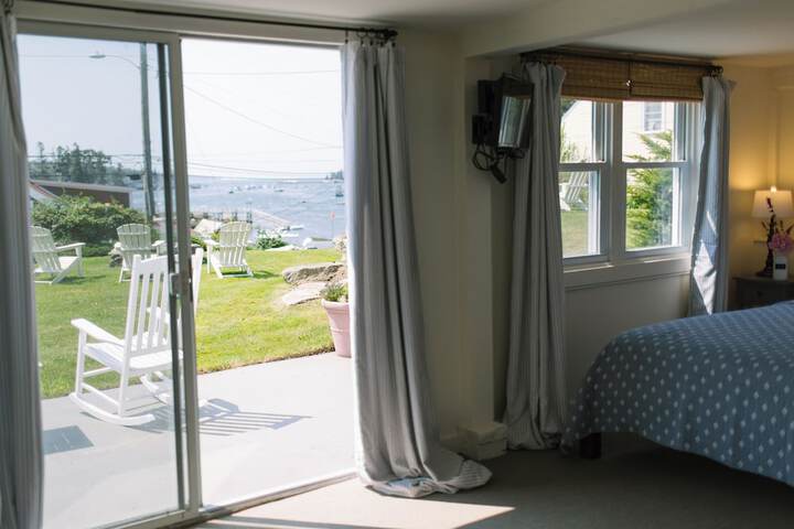 Admirals Quarters Inn