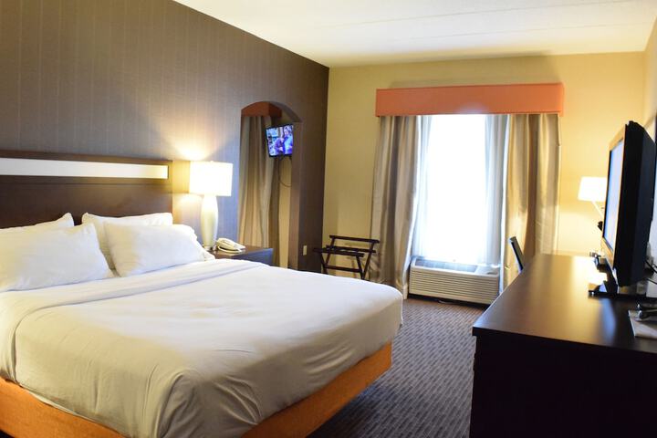 Room 15 of 49