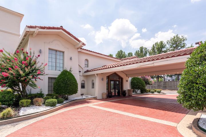 Hotel 3 of 48