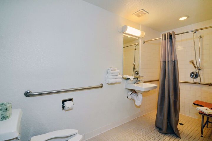 Room 20 of 34