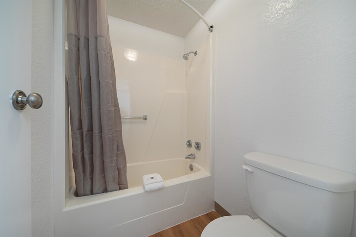 Room 8 of 20