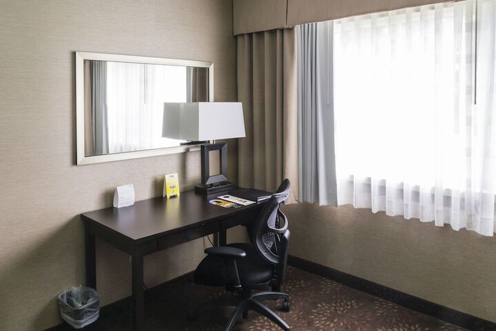 Room 18 of 34