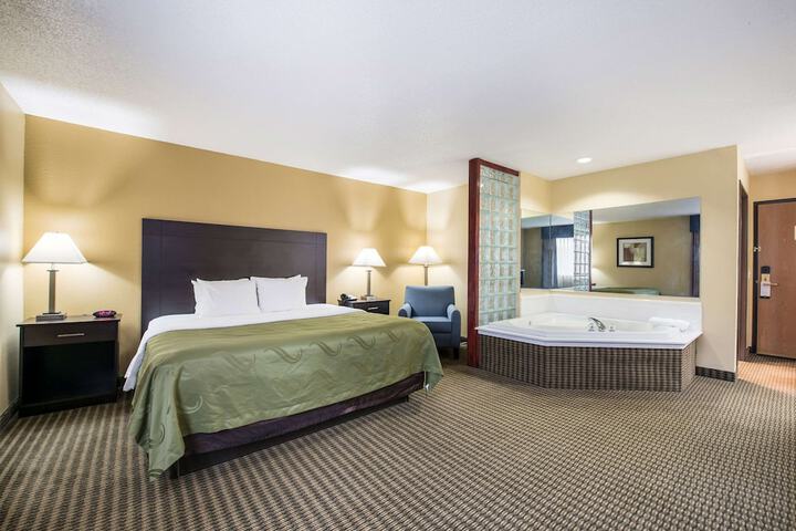 Room 27 of 34