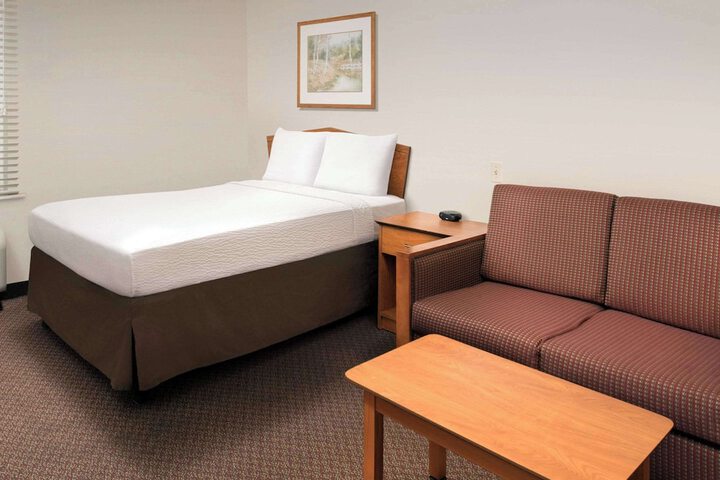 Room 12 of 23