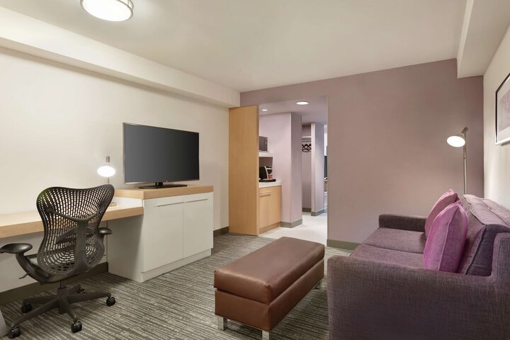 Room 12 of 41