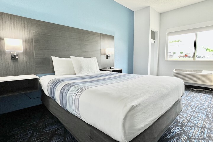 AmericInn by Wyndham Quincy