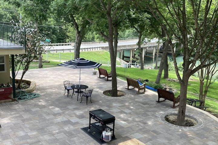 Horseshoe Riverside Lodge
