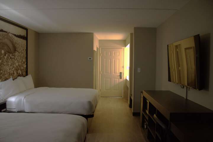 Boarders Inn & Suites by Cobblestone Hotels - Lamar