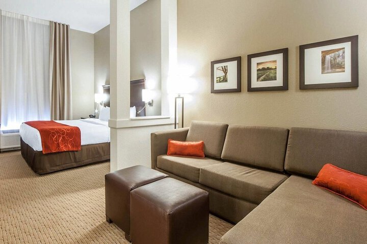 Comfort Suites Marietta - Parkersburg