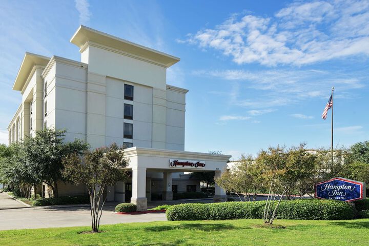 Hotel 2 of 27