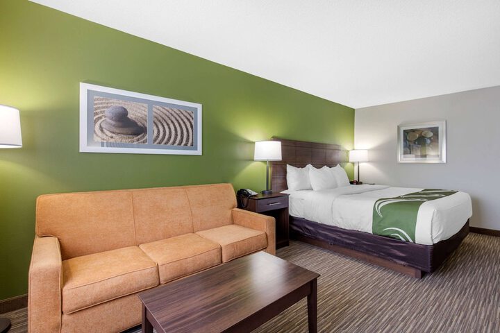 Room 10 of 41