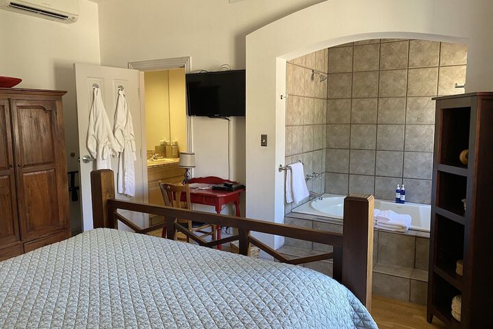 Room 16 of 49