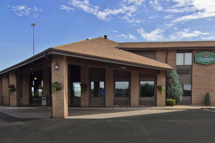 Christopher Inn and Suites