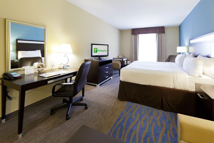 Room 33 of 60