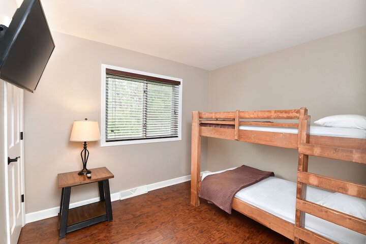 Room 92 of 173