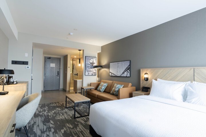 Sandman Signature Dartmouth Hotel & Suites