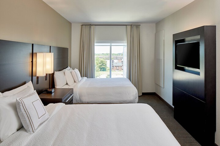 Room 44 of 63