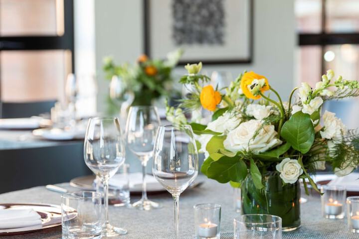 Dining 60 of 82