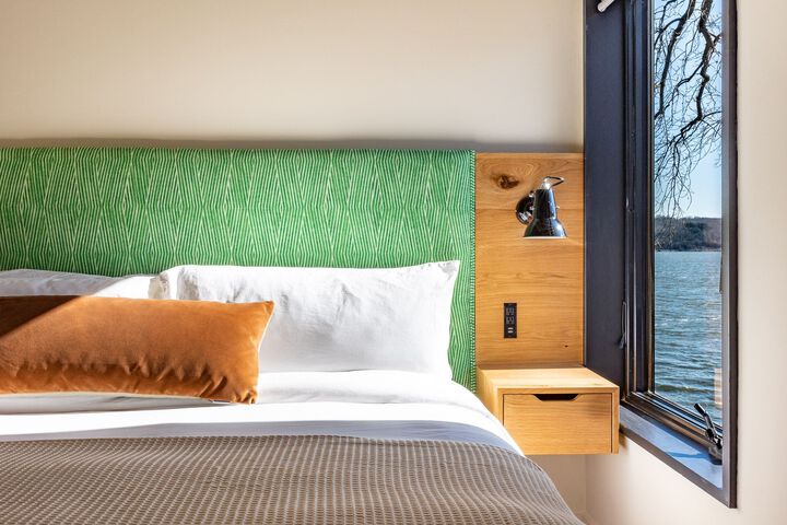 Hudson River Way by Woodstock Way Hotel
