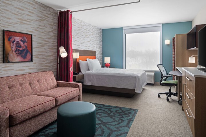 Room 21 of 37