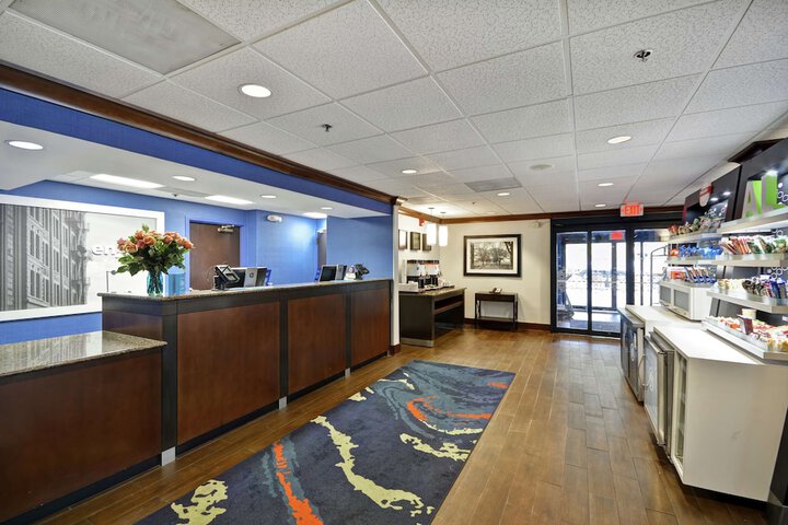 Hampton Inn Birmingham / Mountain Brook
