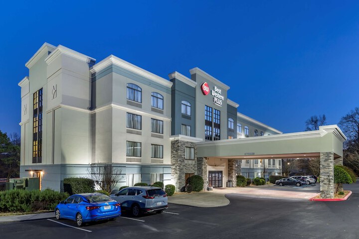 Hotel 2 of 33