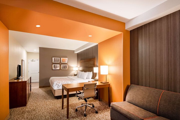 Room 22 of 30