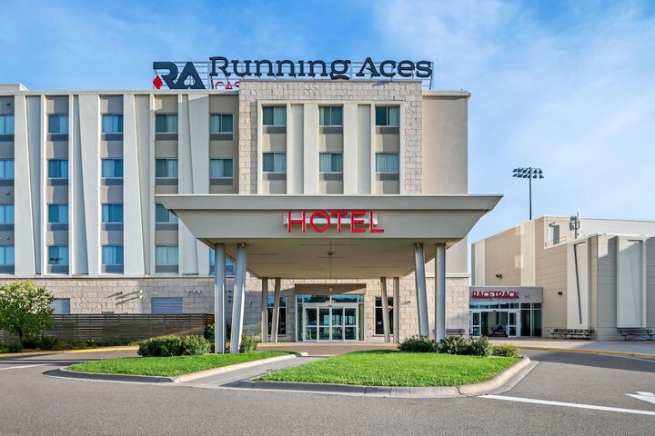 Running Aces Hotel & Casino Trademark Collection by Wyndham