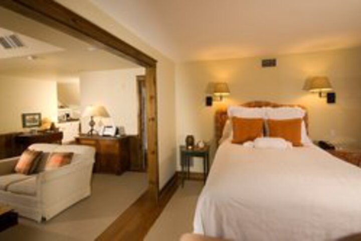 Suite 40 of 64