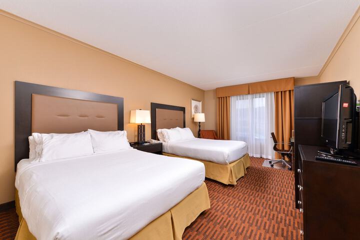 Room 44 of 68