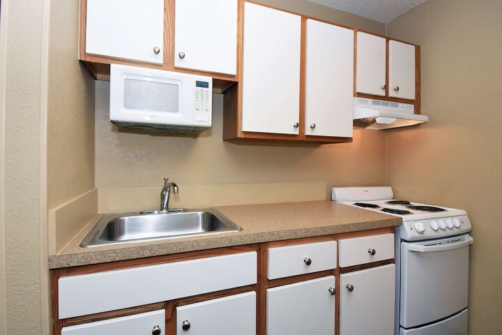 Extended Stay America Select Suites St. Louis Earth City