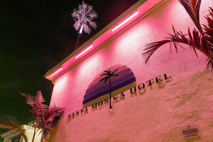 Hotel 8 of 76