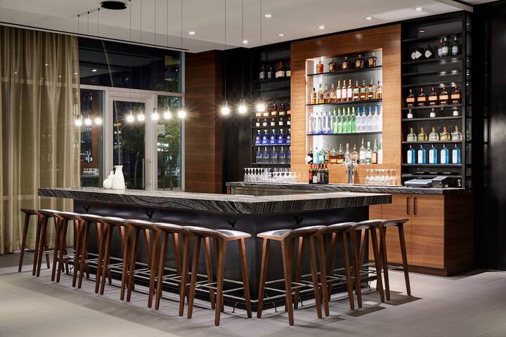 AC Hotel Phoenix Tempe / Downtown