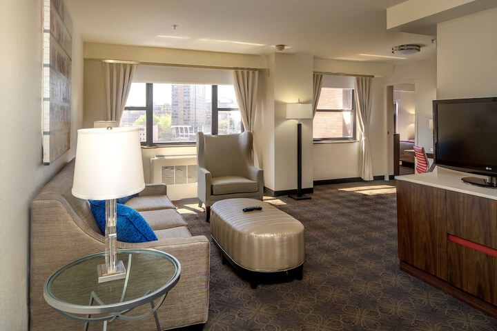 Room 40 of 84