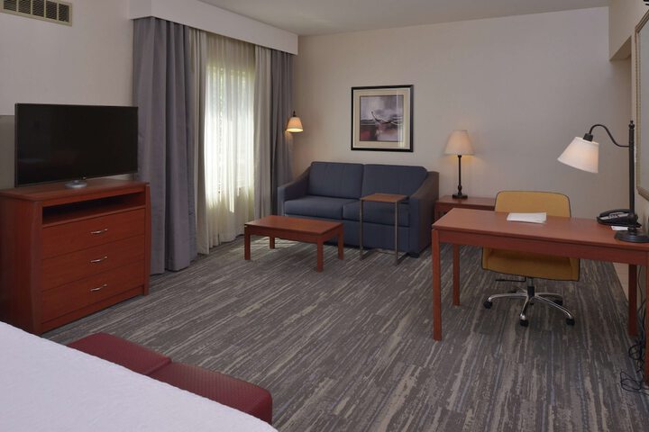 Room 15 of 33