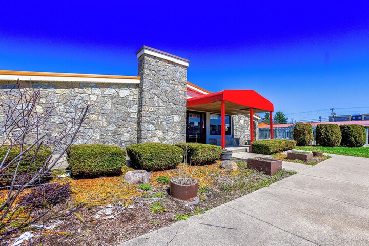 Cozy Garden Inn by OYO Hwy 40 Richmond