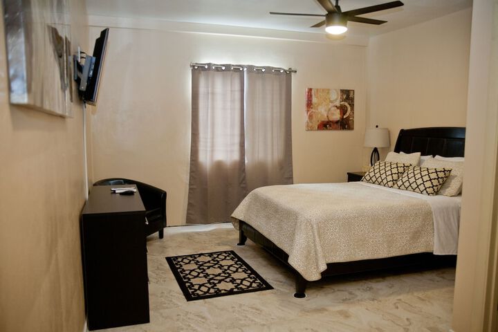 Room 27 of 41