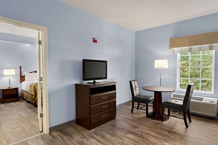 Room 15 of 29